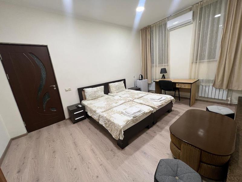 Budget Double or Twin Room image 1