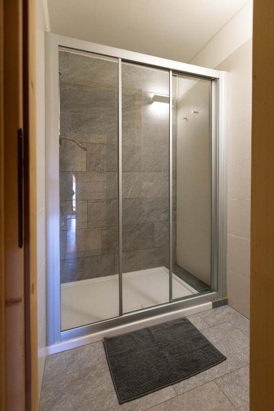 Quadruple Room with Shared Bathroom image 1