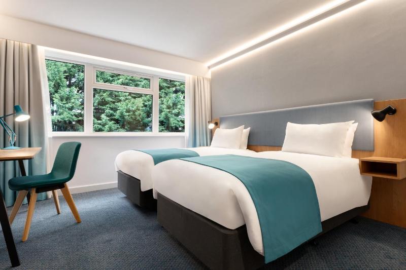 Standard Room with Two Single Beds image 2