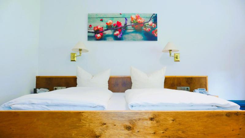 Triple Room with View image 4
