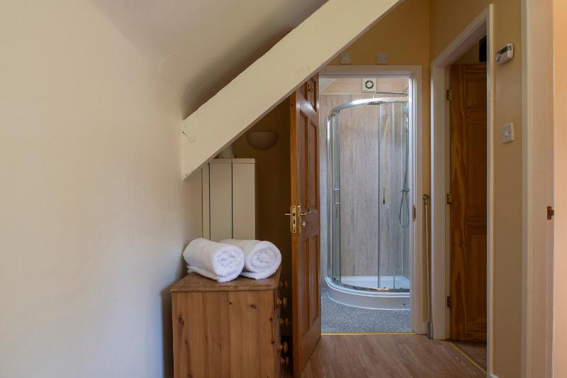 Two-Bedroom Cottage image 2