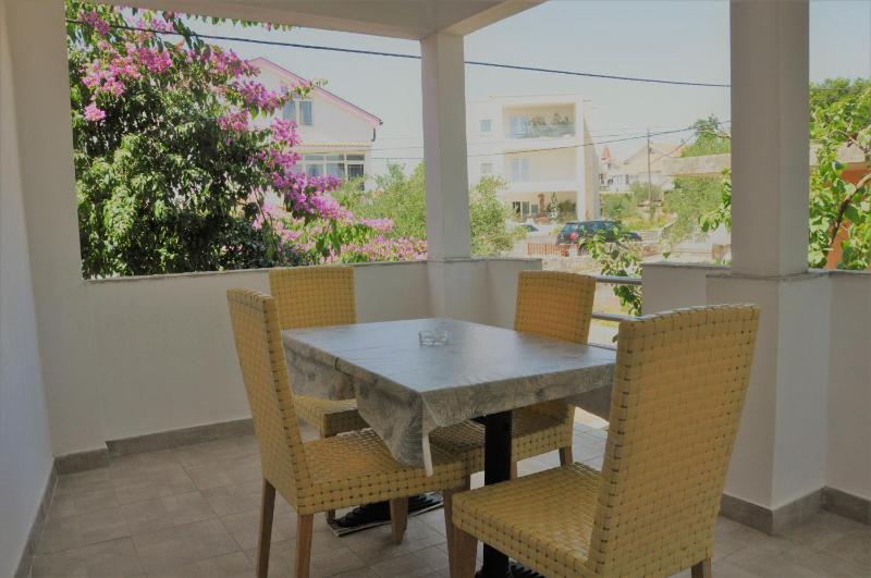 Apartments Matesic - image 2
