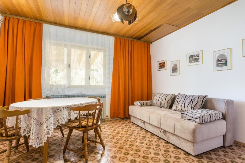 Apartments by the sea Brela Makarska - 18356 - image 42