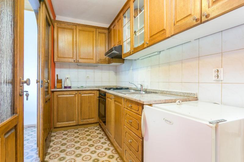 Apartments by the sea Brela Makarska - 18356 - image 19