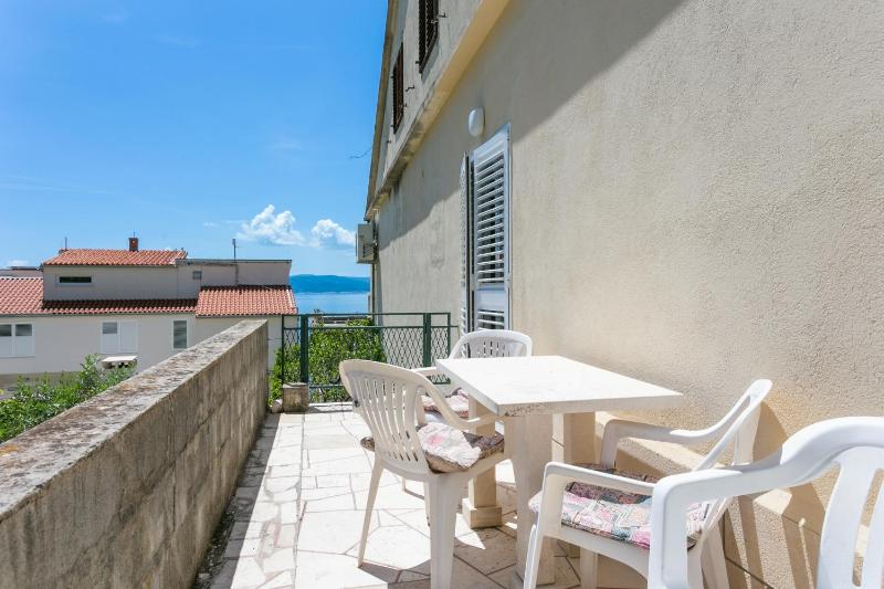 Apartments by the sea Brela Makarska - 18356 - image 8