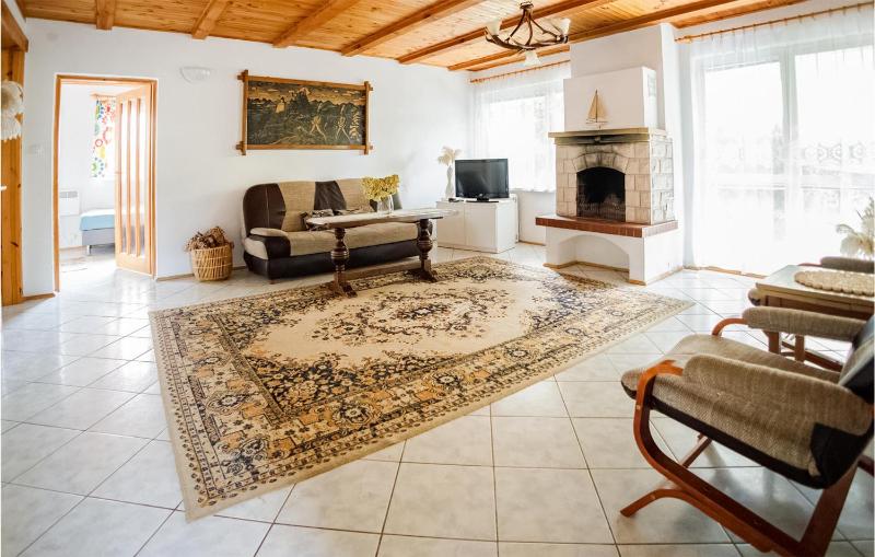 Four-Bedroom Holiday Home image 1