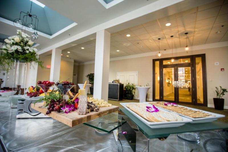 Holiday Inn San Antonio-Riverwalk By IHG - image 10