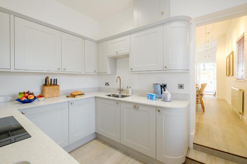 The Old Bakery - Aldeburgh Coastal Cottages - image 7