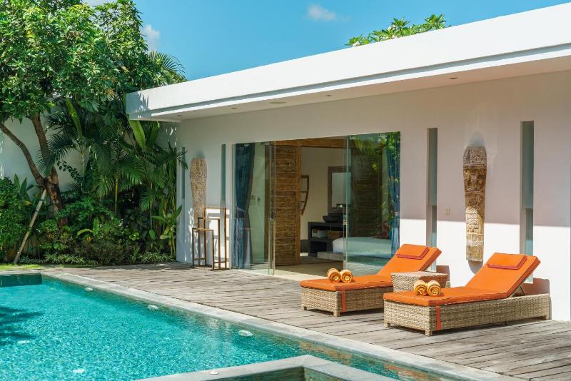 Villa Harlow: Stylish 3BR Villa - Centrally Located in Berawa - image 8
