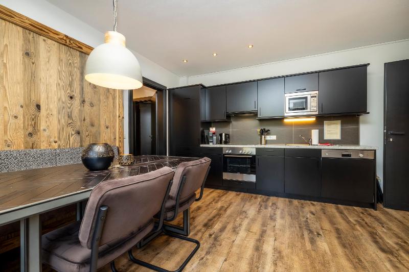 Superior Two-Bedroom Apartment image 4