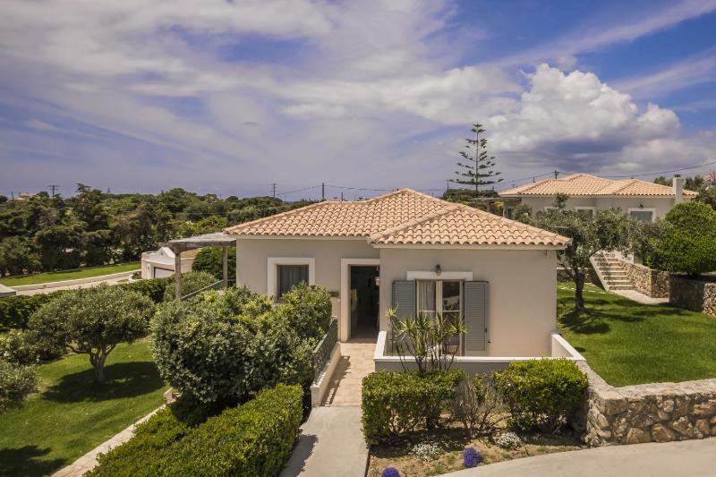 Deluxe Villa image 4