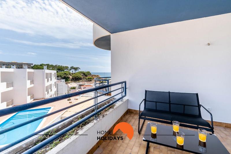 #169 3BR Medronheira Spacious & Relax - image 39