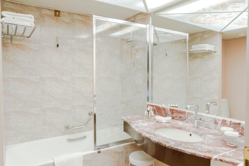 Executive VIP Room with Sea View (1 - 3 Adults) image 3