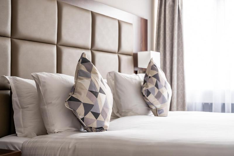 Business King Room - Non-Smoking image 3