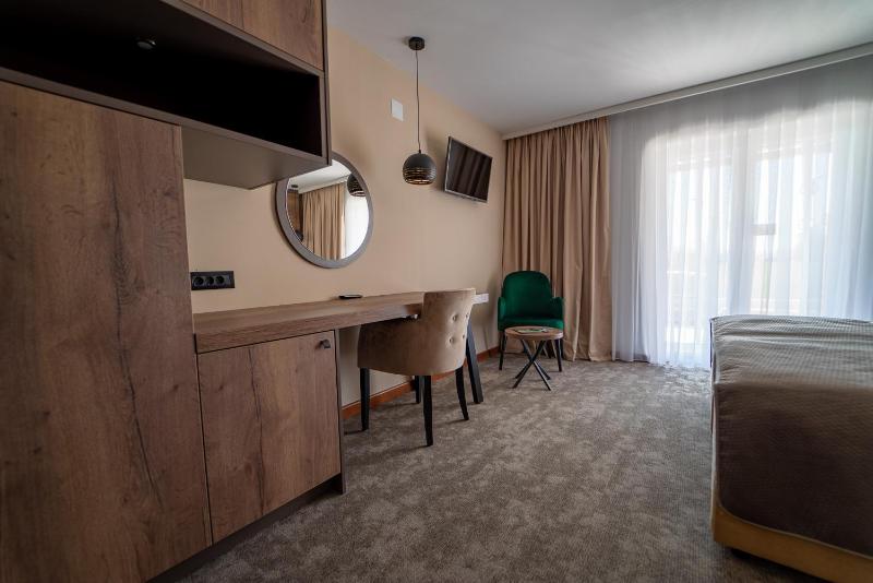 Two-Bedroom Suite image 4