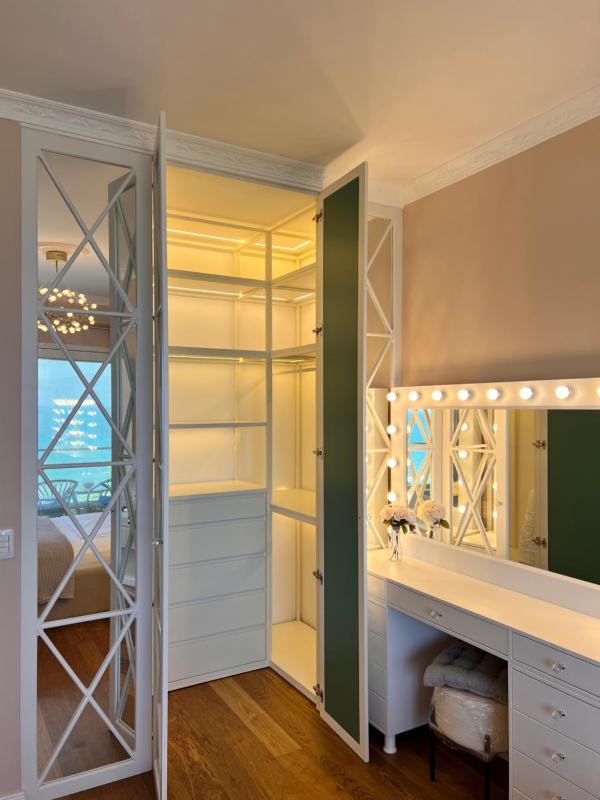 Apartment with Sea View image 4