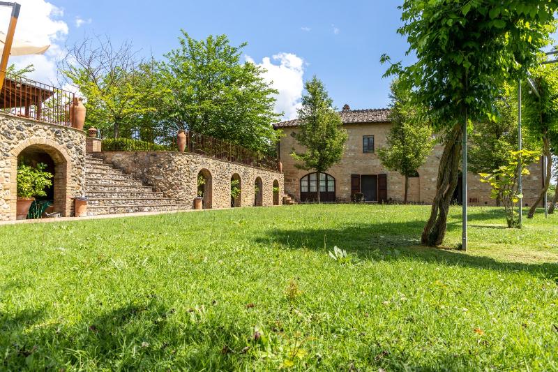 Four-Bedroom House image 4