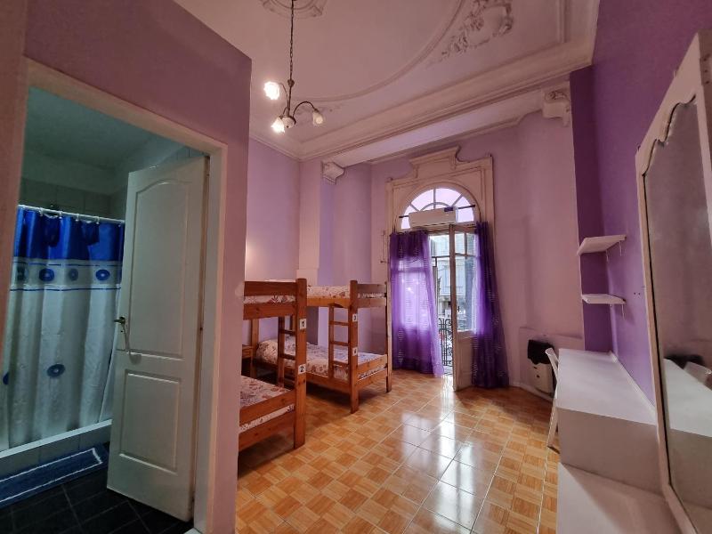 Hostel Estoril - image 9