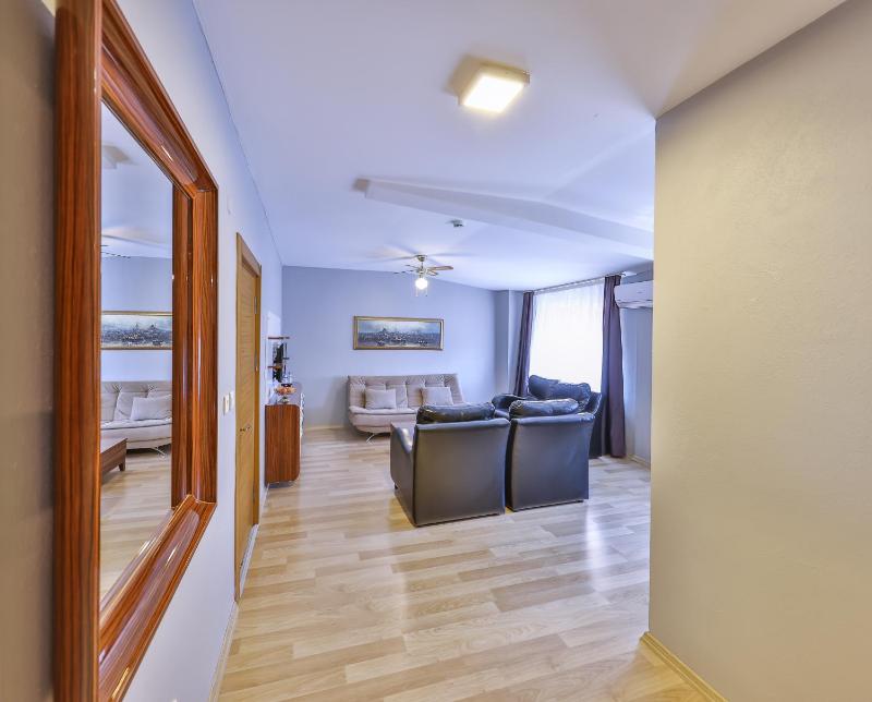 Suite image 2