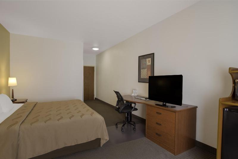 King Room - Non-Smoking image 4