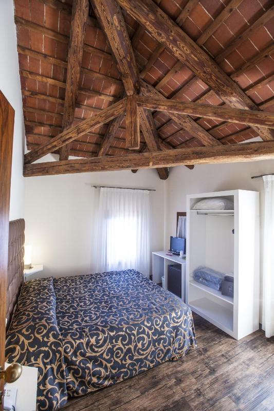 Superior King Room - Dependance image 2