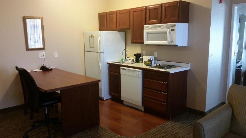 One Bedroom Queen Suite- Non Smoking image 2