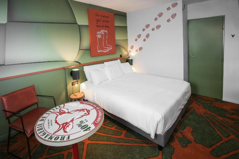 Standard Double Room image 1