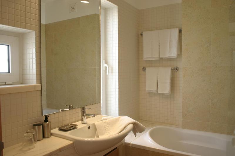 Four-Bedroom Villa with Private Pool image 2