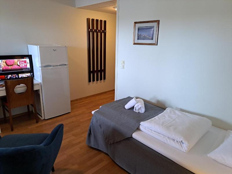 Single Room image 3