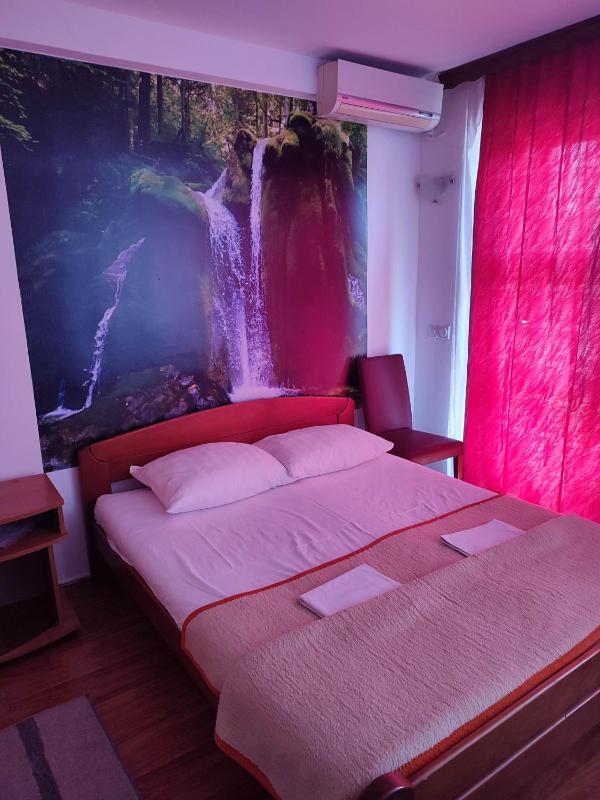 Double Room with Private Bathroom image 3