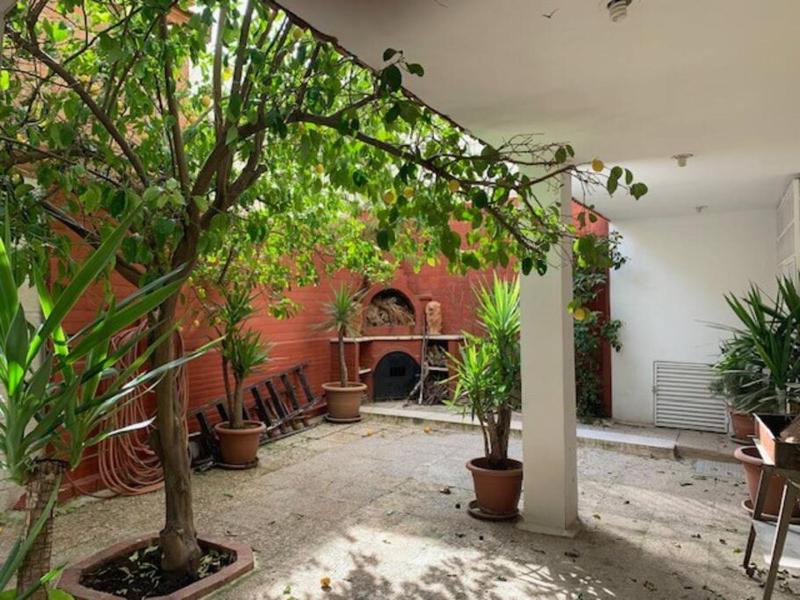 Charming Apartment in Shmeisani - image 6