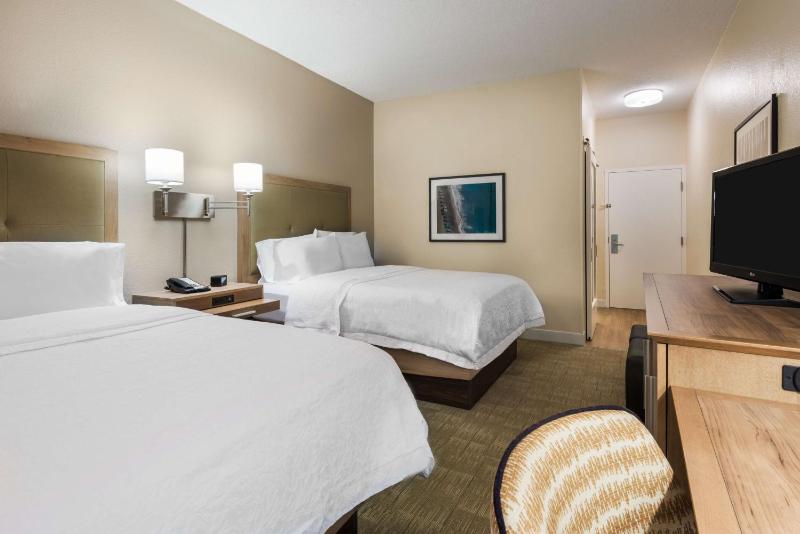 Double Queen Room with Microwave and Refrigerator - Non-Smoking image 1