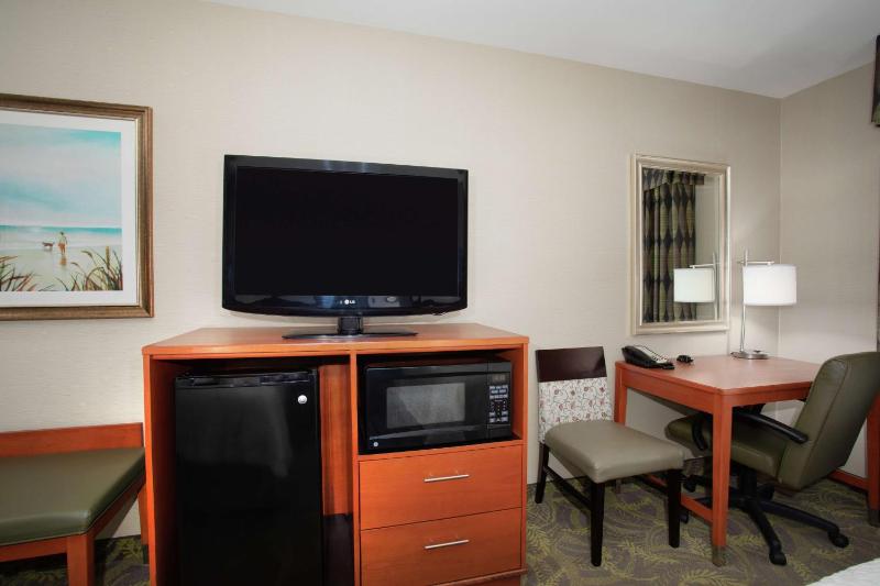 Room with Two Queen Beds - Non-Smoking image 1