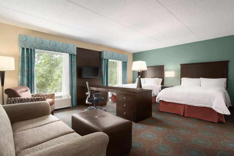 Queen Studio Suite with Two Queen Beds - Non-Smoking image 1