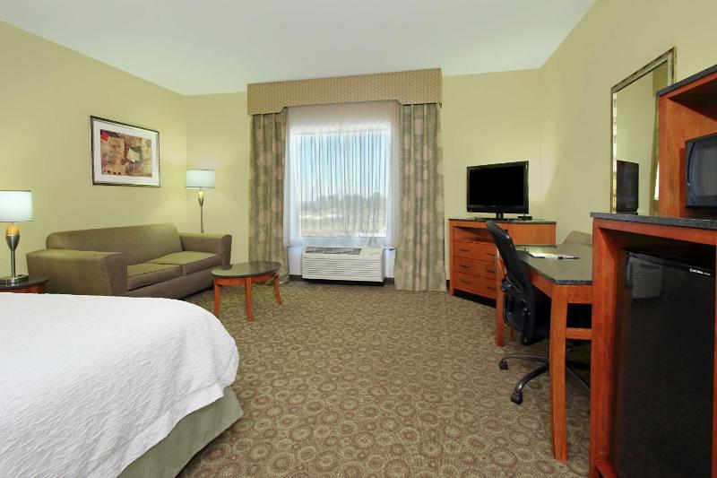 King Room with Sofa Bed and Study - Non-Smoking image 3