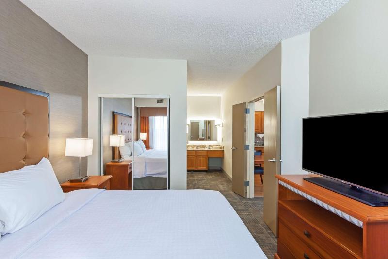 Two King Beds Two Bedroom Suite image 3