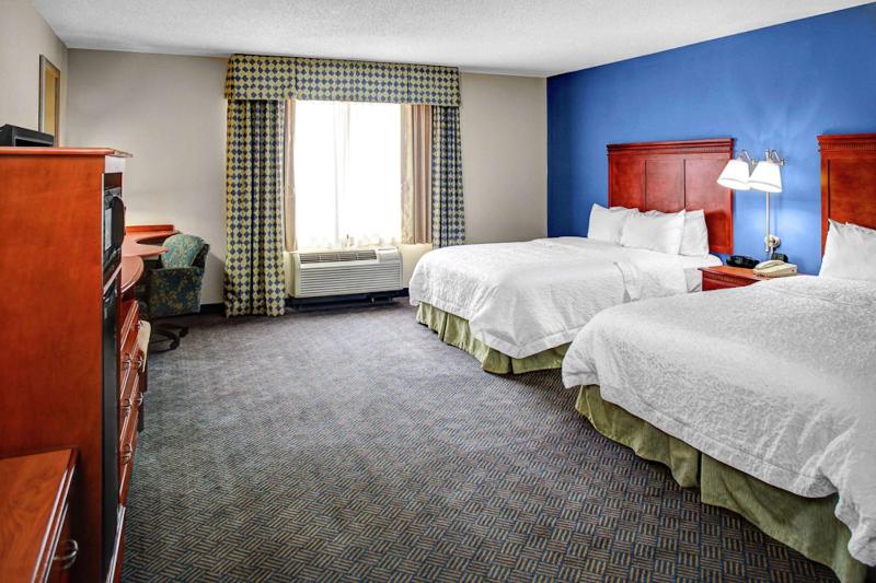 Room with Two Queen Beds - Non-Smoking image 1