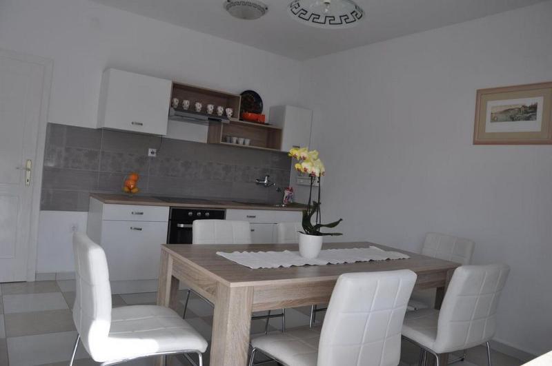 Apartments Maja - image 33