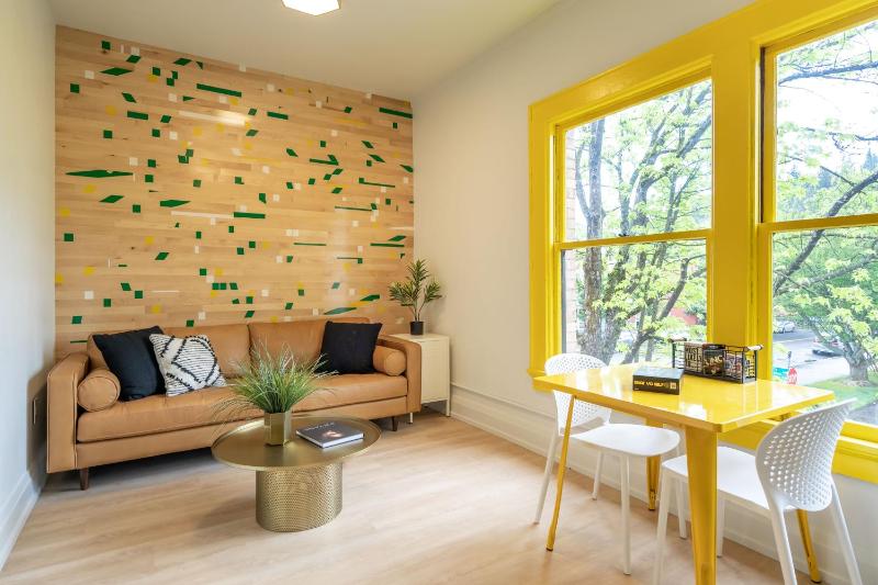 One-Bedroom Apartment image 1
