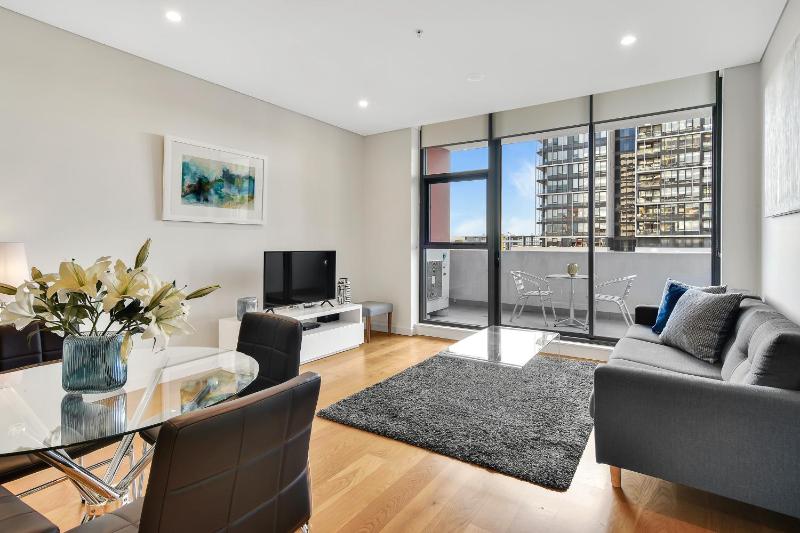Fabulous Corporate Apartment Macquarie Park M907 - image 1