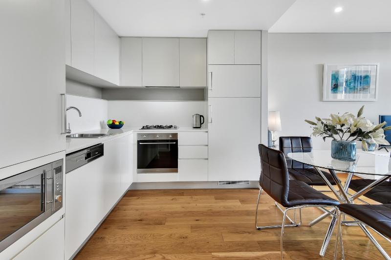 Fabulous Corporate Apartment Macquarie Park M907 - image 5