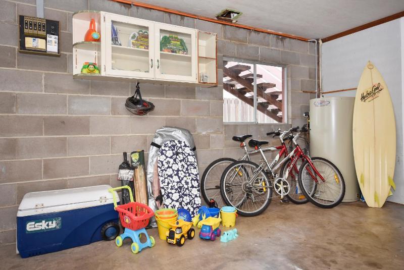 Golden Beach Escape | Family Fun & Pet Friendly - image 35