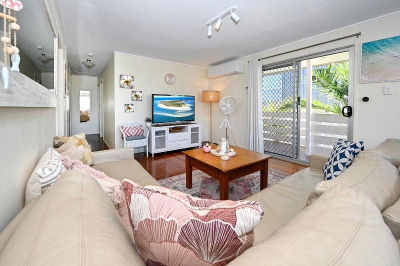 Golden Beach Escape | Family Fun & Pet Friendly - image 34