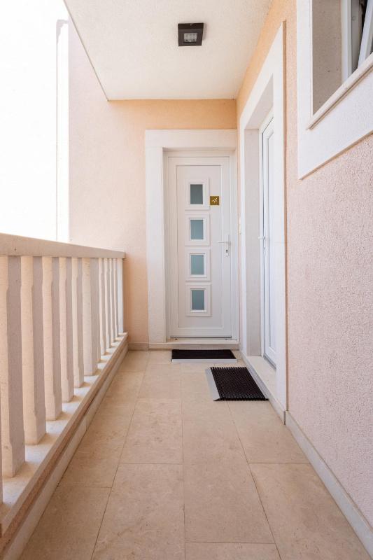 Studio with Sea View (2 Adults) image 1