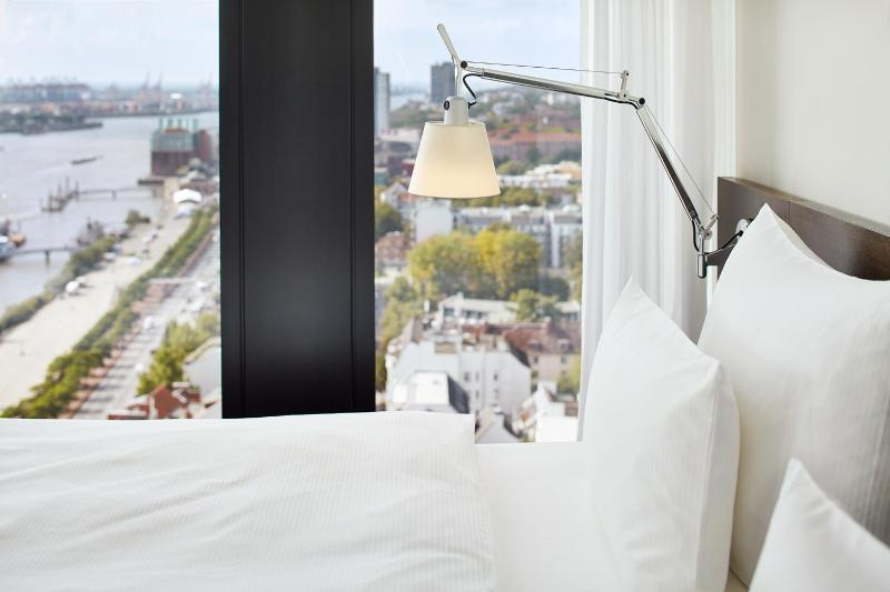 Riverview - Double Room image 1