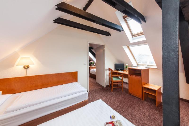 Hotel Ahl Meerkatzen - image 2