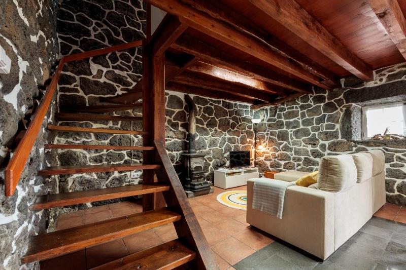 Two-Bedroom House image 3