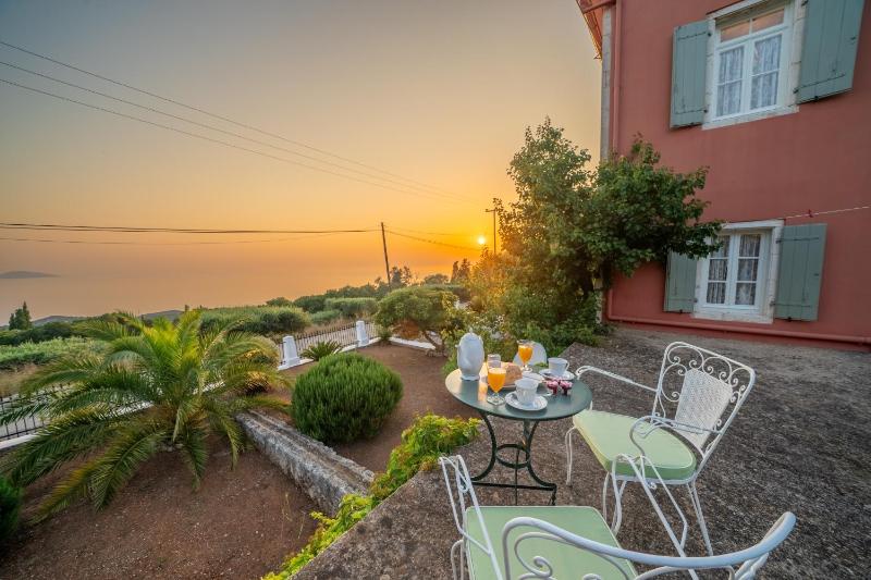 Villa image 3
