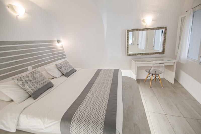 Vogue Suites - image 20