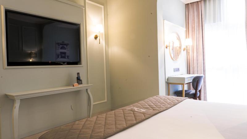 Royal Suite image 4